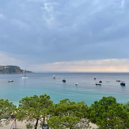 Guesthouse 1932 Himare Esterno foto