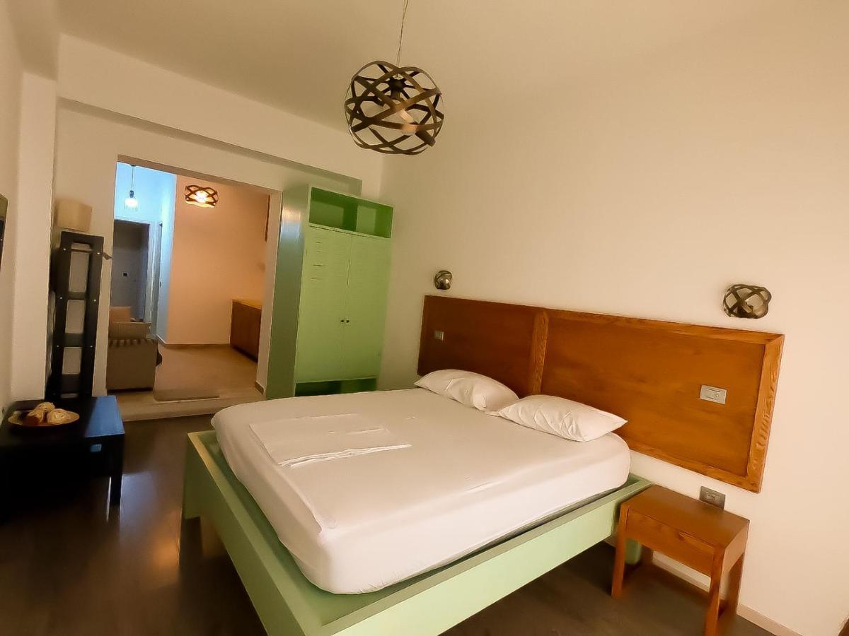 Guesthouse 1932 Himare Esterno foto