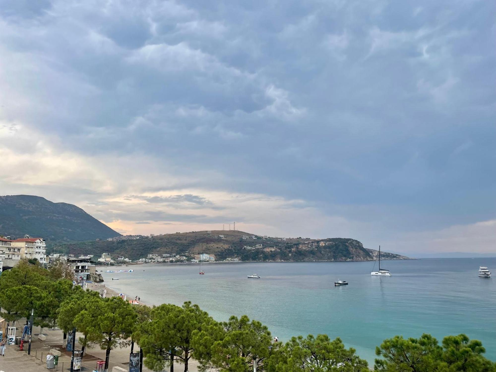 Guesthouse 1932 Himare Esterno foto